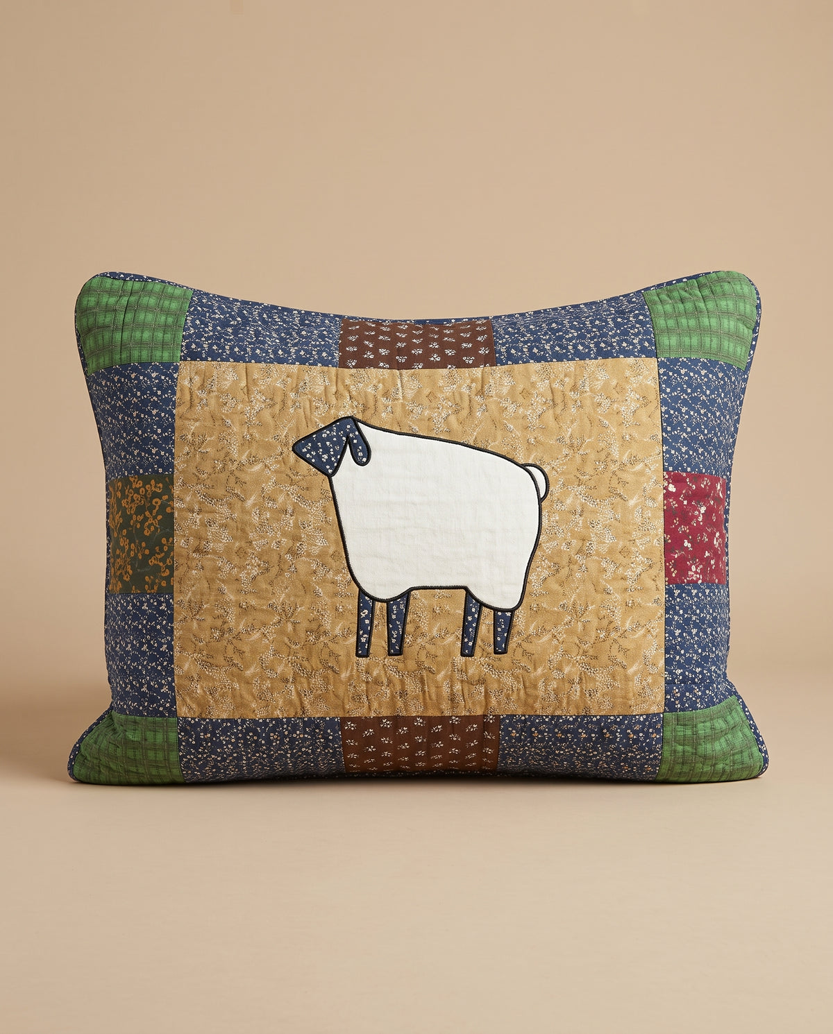 Cozy Lamb Print Bedding Set